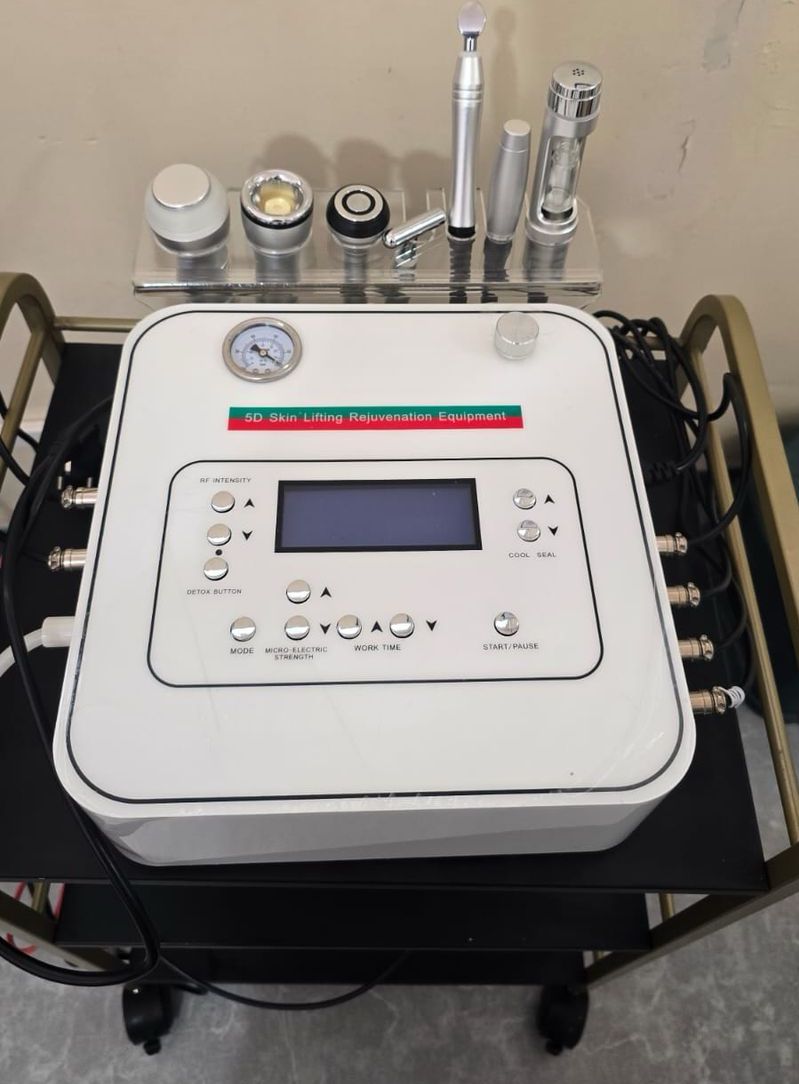 5D Electroporation machine at Dhanvantri Clinic